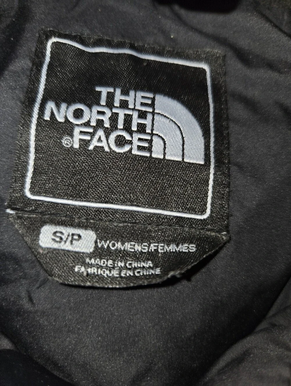 The North Face Womens 550 Black Puffer Jacket with Logo